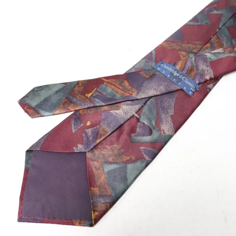 Vtg Cambridge Classics Mervyns Tie Mens 57 in Burgundy Silk Abstract Wide